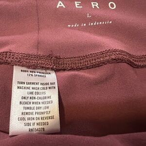 Aero Mauve Size L Leggings